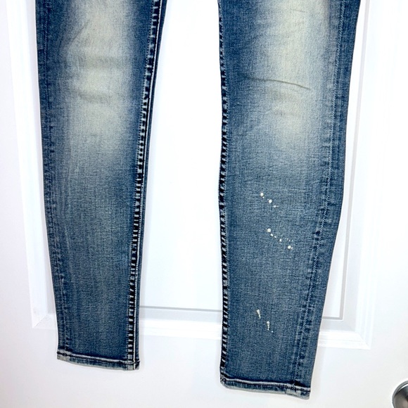 Express REROCK Low Rise Jeggings Size 4 28” Inseam - Picture 3 of 8